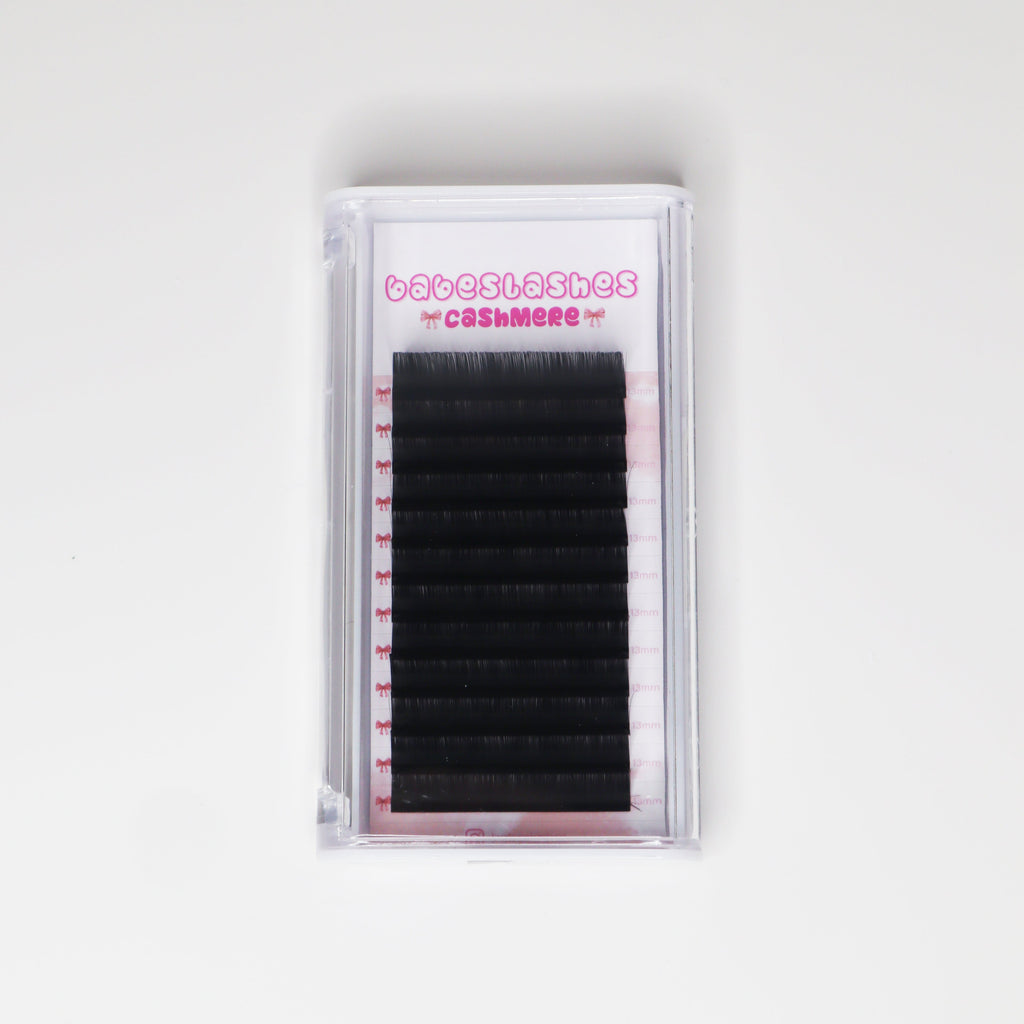 0.03 Cashmere Matte Lash Trays